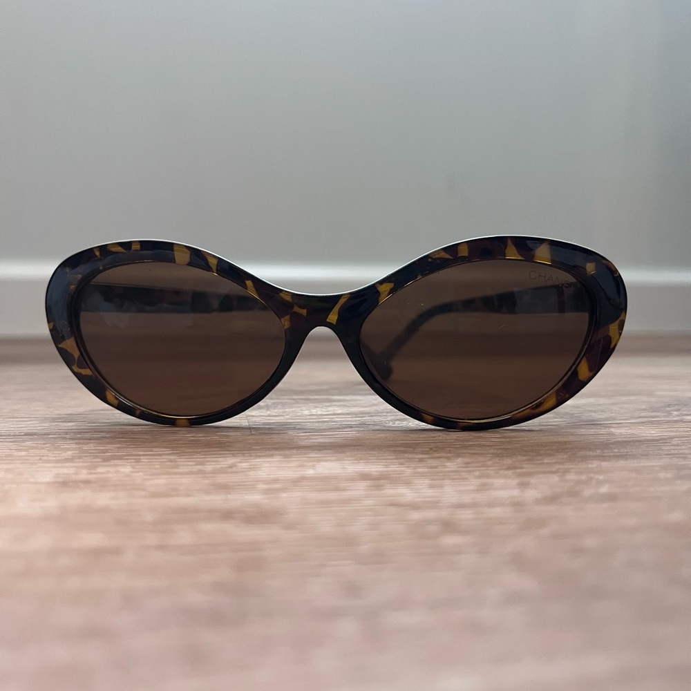 AUTH Chanel Tortoise Shell Sunglasses - image 1